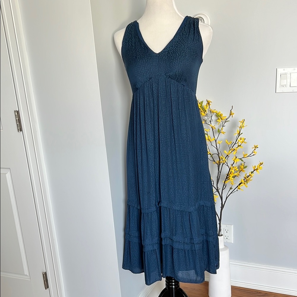 Elegant Blue Sleeveless Dress